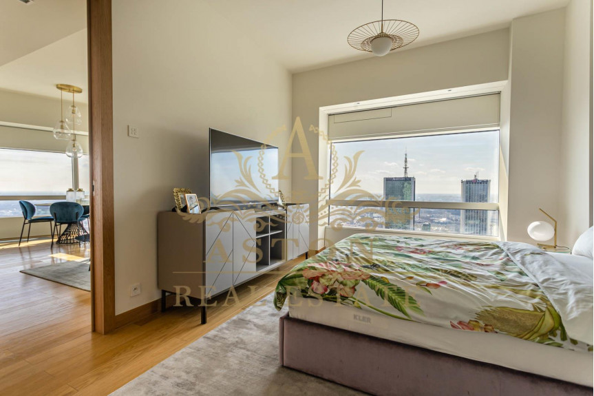 Warszawa, Śródmieście, Złota, Luxury 2 bedroom apartment on 36th floor -Złota 44